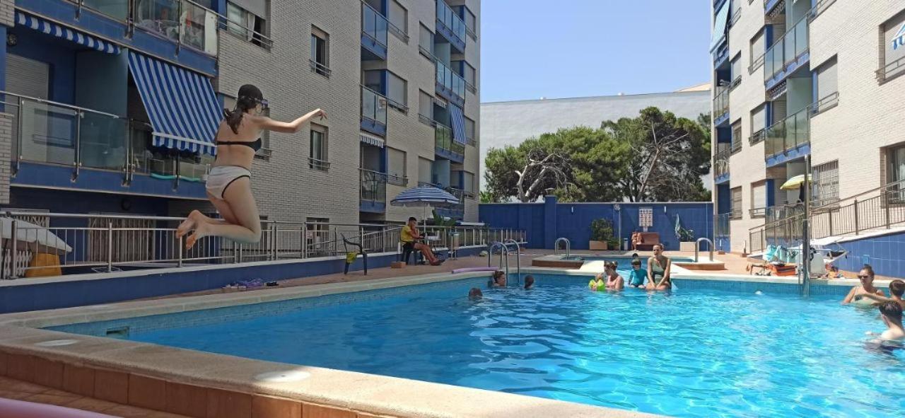 Luxury Evita Apartments In Torrevieja Exterior photo